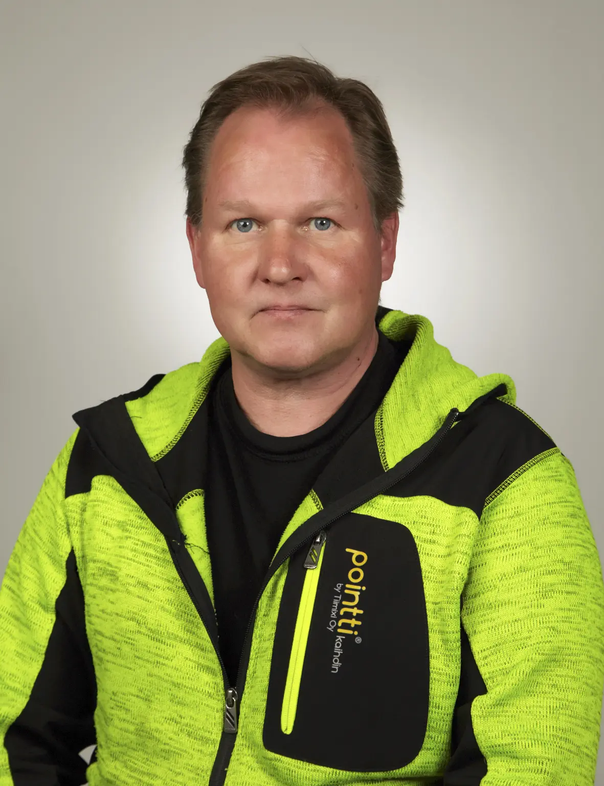 Tiimixi — Sälekaihtimet, markiisit ja parvekekaihtimet 21 Jarmo Honkanen — Tiimixi